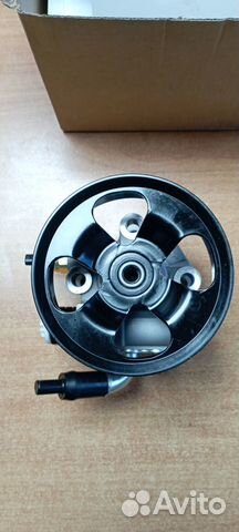 Насос гидроусилителя Toyota 1AZ, 2AZ 44320-33180