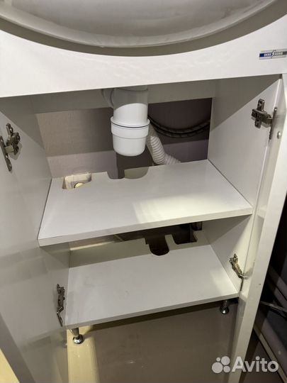 Раковина с тумбой