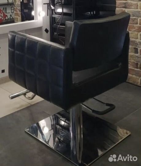 Парикмахерское кресло бу