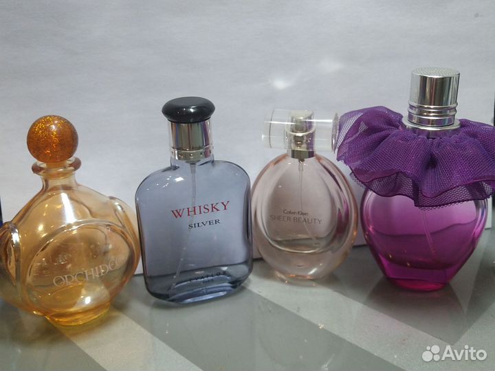 Стеклянные бутылочки из-под парфюма