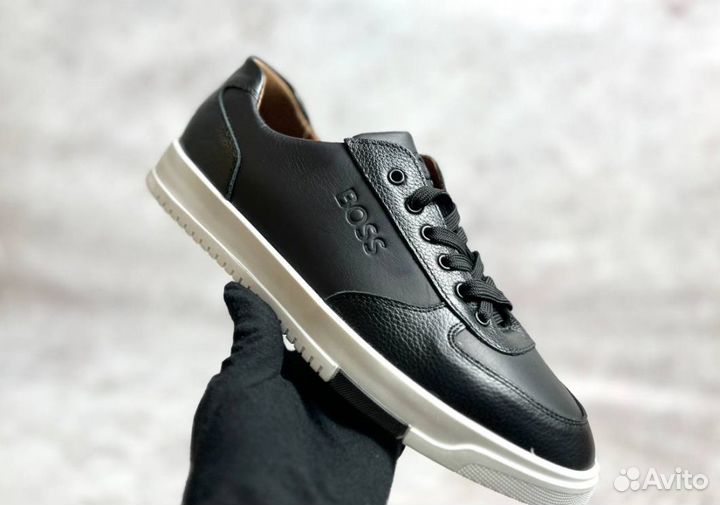 Кроссовки Boss надежные
