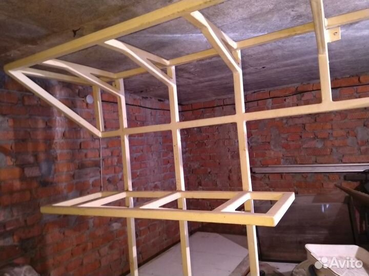 Подставка для аквариума (аквариумная стойка)