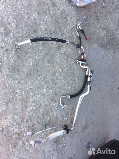 Шланг трубка кондиционера фольксваген Джетта 5