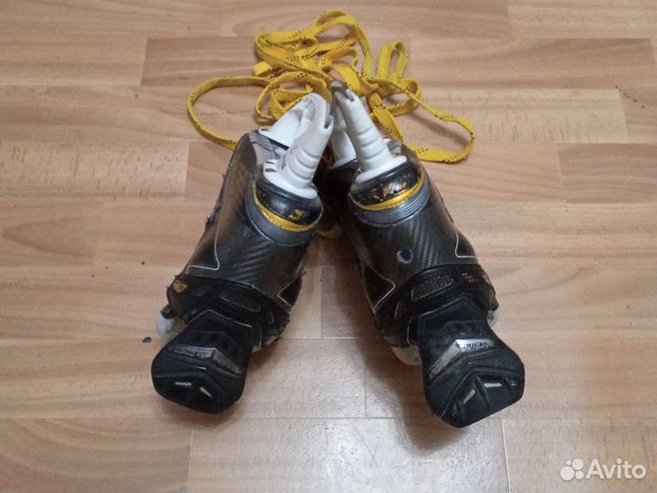 Коньки хоккейные Bauer