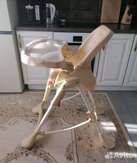 Детский стул для кормления