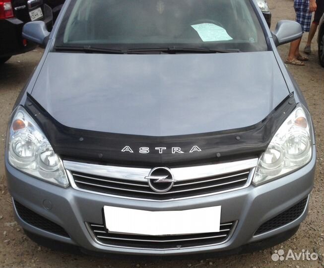 Дефлектор капота Opel Astra H с 2004 по 2009