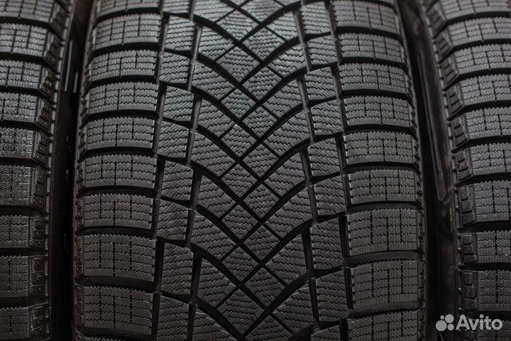 Pirelli Ice Zero FR 255/50 R19 107T