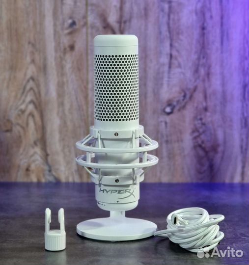 Игровой/стрим микрофон HyperX Quadcast S Белый