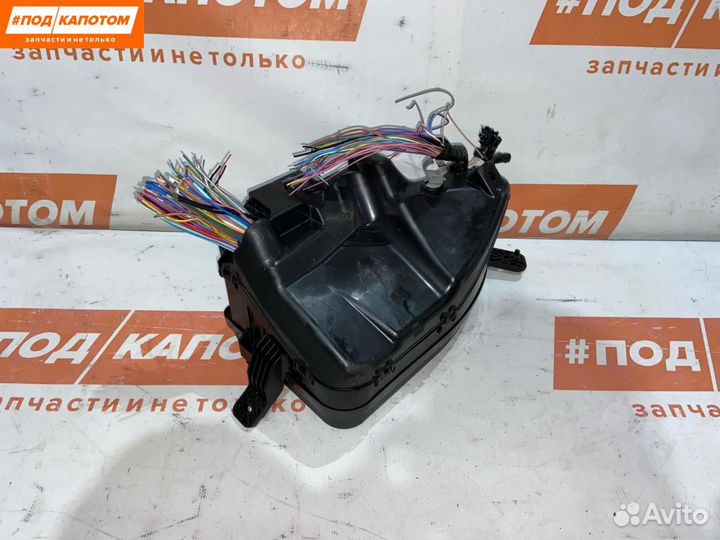 Блок предохранителей Mazda 3 BM рест. 2016