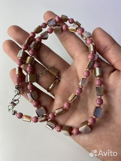 Розовые бусы перламутр ракушка 58 см