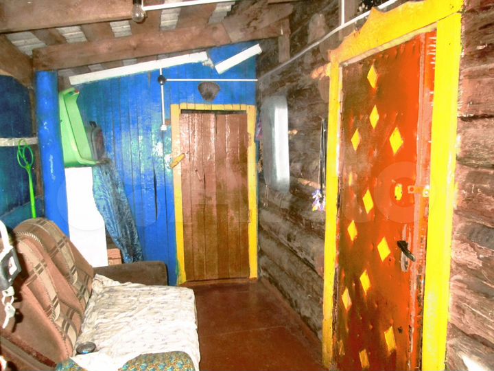 Дом 25 м² на участке 10 сот.