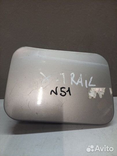 Лючок бензобака Nissan X-Trail