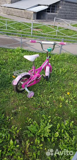 Детский трехколесный велосипед