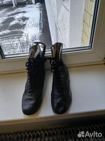 Ботинки для народного танца