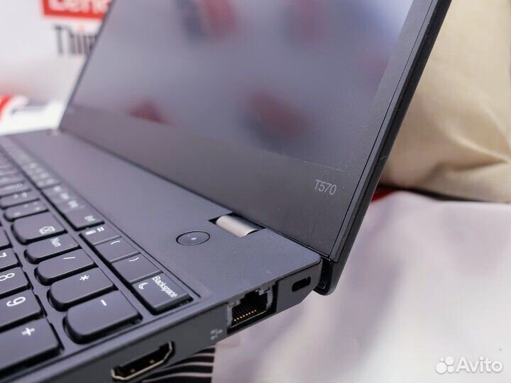 Ультрабук Lenovo ThinkPad t570 i7-7600 16Gb 512SSD