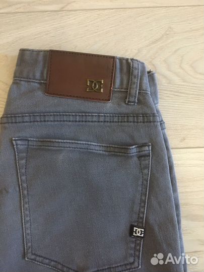 Джинсы DCshoes