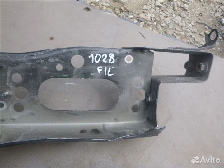 Телевизор передний левый Lexus Ls600Hl UVF46