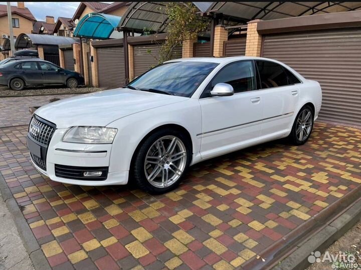 Audi S8 5.2 AT, 2008, 250 000 км