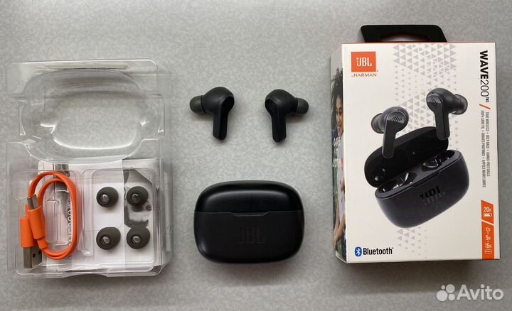 Беспроводные наушники JBL Wave 200 Black