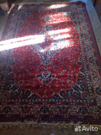 Ковры и поласы бу