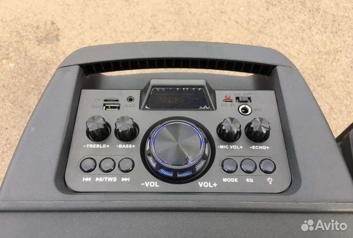 Большая портативная колонка с микрофоном новая