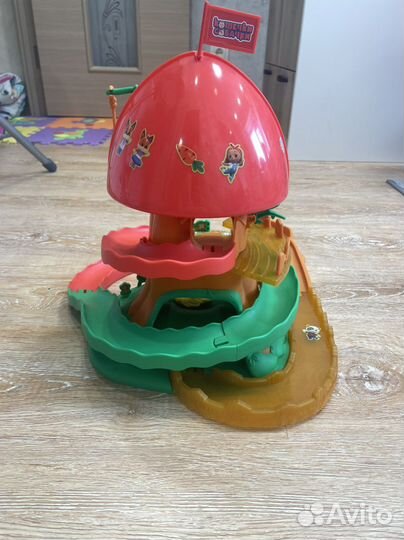 Кошечки собачки домик на дереве