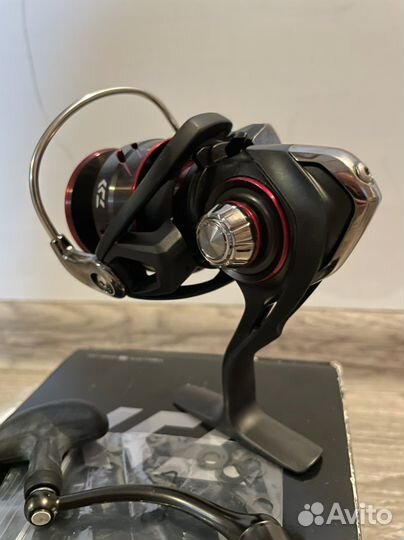 Подарок рыбаку Катушка Daiwa Ballistic LT 3000D-CX