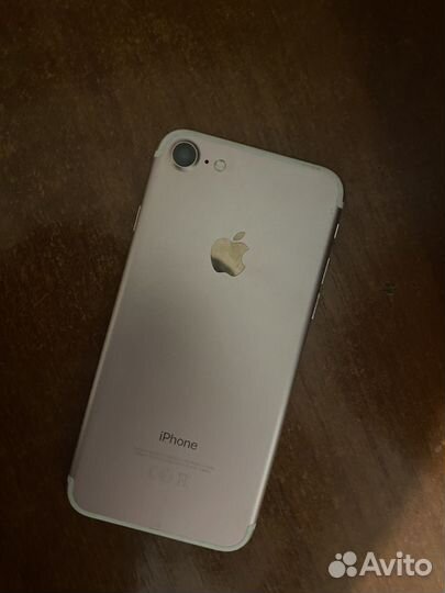 iPhone 7, 32 ГБ