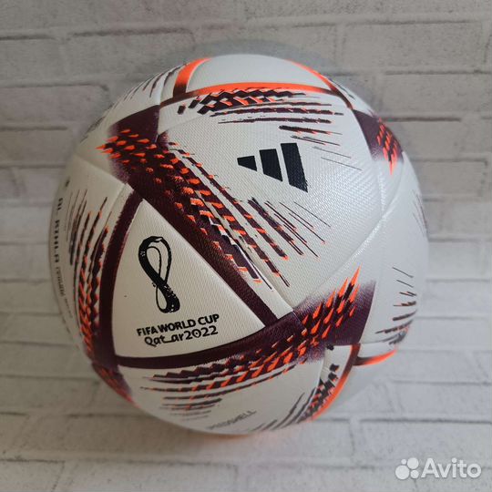 Мяч футбольный новый