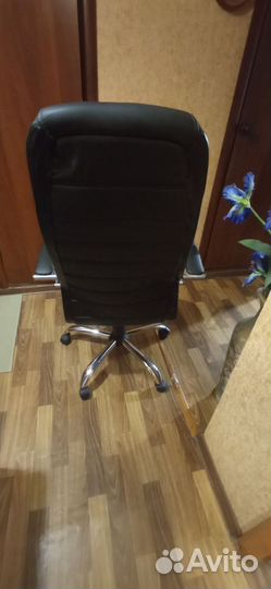 Компьютерное кресло руководителя бу