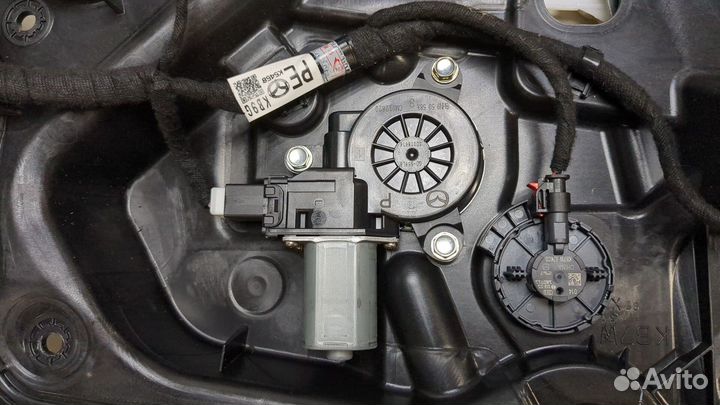 Стеклоподъемник электрический Mazda CX-5 2017, 2018