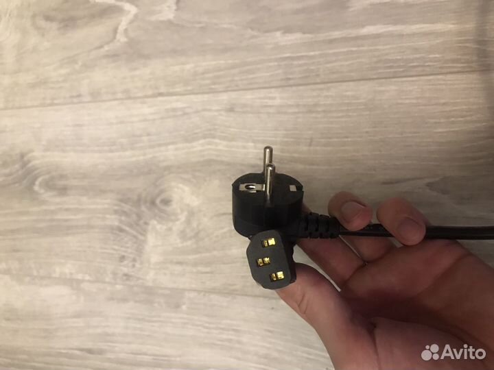 Кабель питания для компьютера