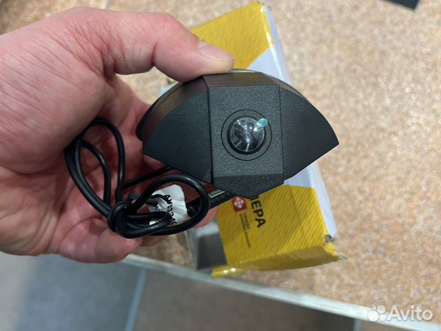 Камера переднего вида