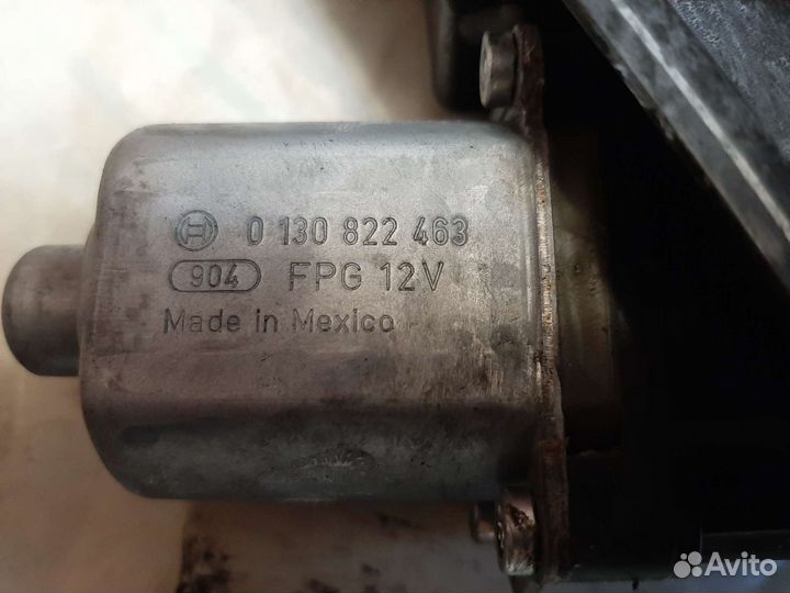 Передний левый стеклоподьемник Шевроле Авео Т300