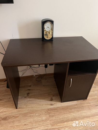 Письменный стол для школьника
