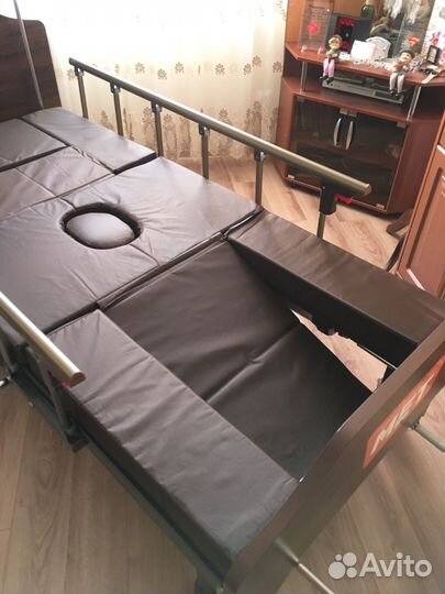 Медицинская кровать с функциями переворачивания