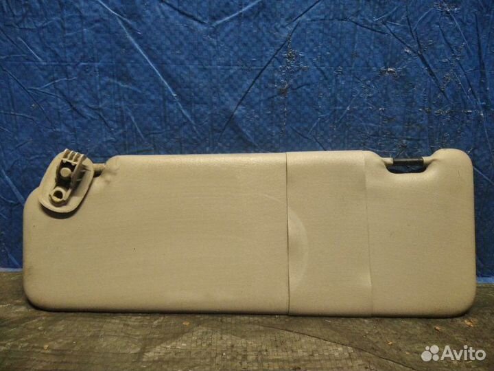 Козырек солнцезащитный передний левый Renault