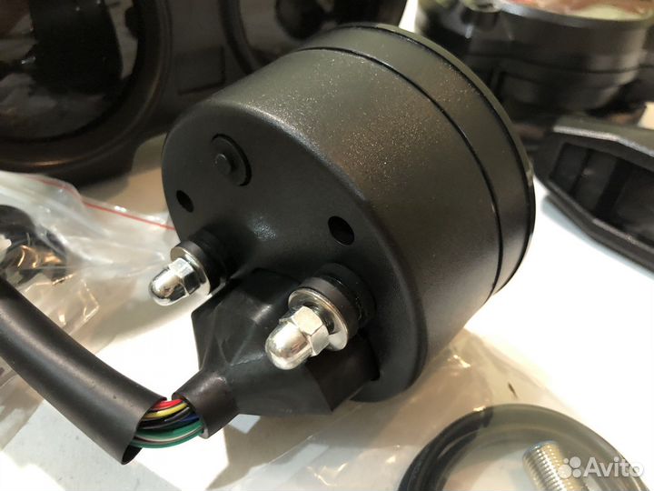 Приборная панель на мотоцикл