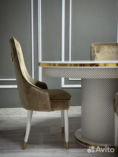 Стол и Стулья