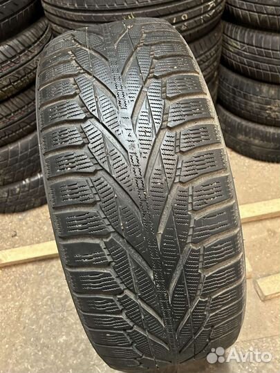 Nokian Tyres Hakkapeliitta R2 SUV 235/60 R17