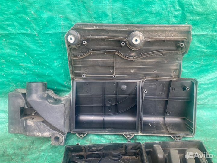 Корпус воздушного фильтра Ford Fusion Форд Фьюжн