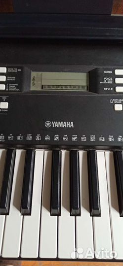 Синтезатор yamaha psr e363+ стойка Hercules