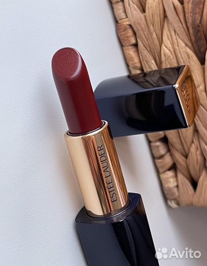 Estee lauder помада #130 Desirous новая/оригинал