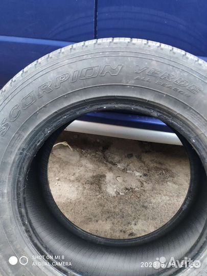 Pirelli Scorpion STR 215/65 R16