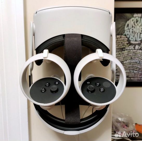Крепление на стену для Oculus Quest 2