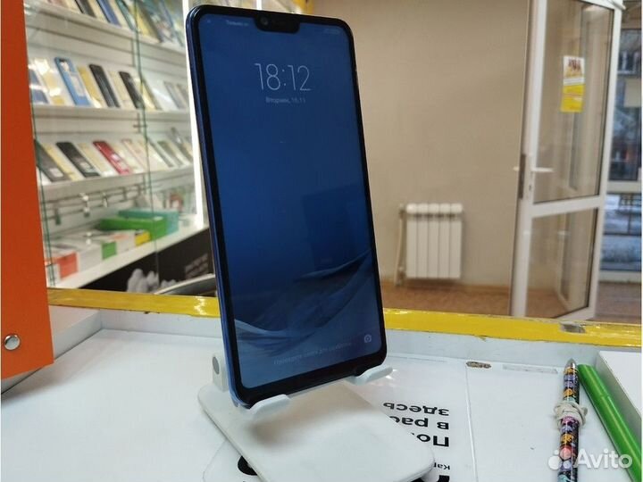 Xiaomi Mi 8 Lite, 4/64 ГБ