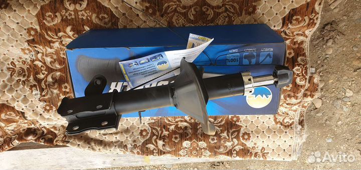 Амортизаторов задний правый Kia Spectra