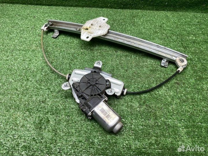 Стеклоподемник задний правый Kia Rio 3