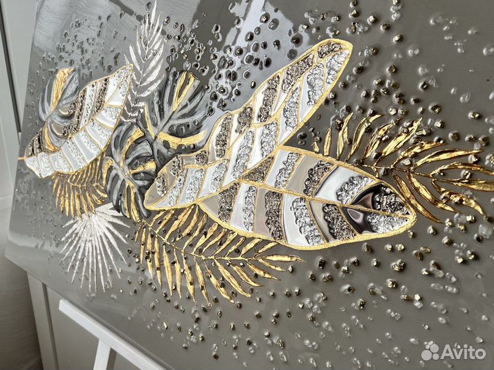 Большая картина с тропическими листьями