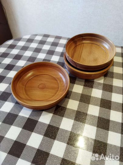 Тарелки из дерева